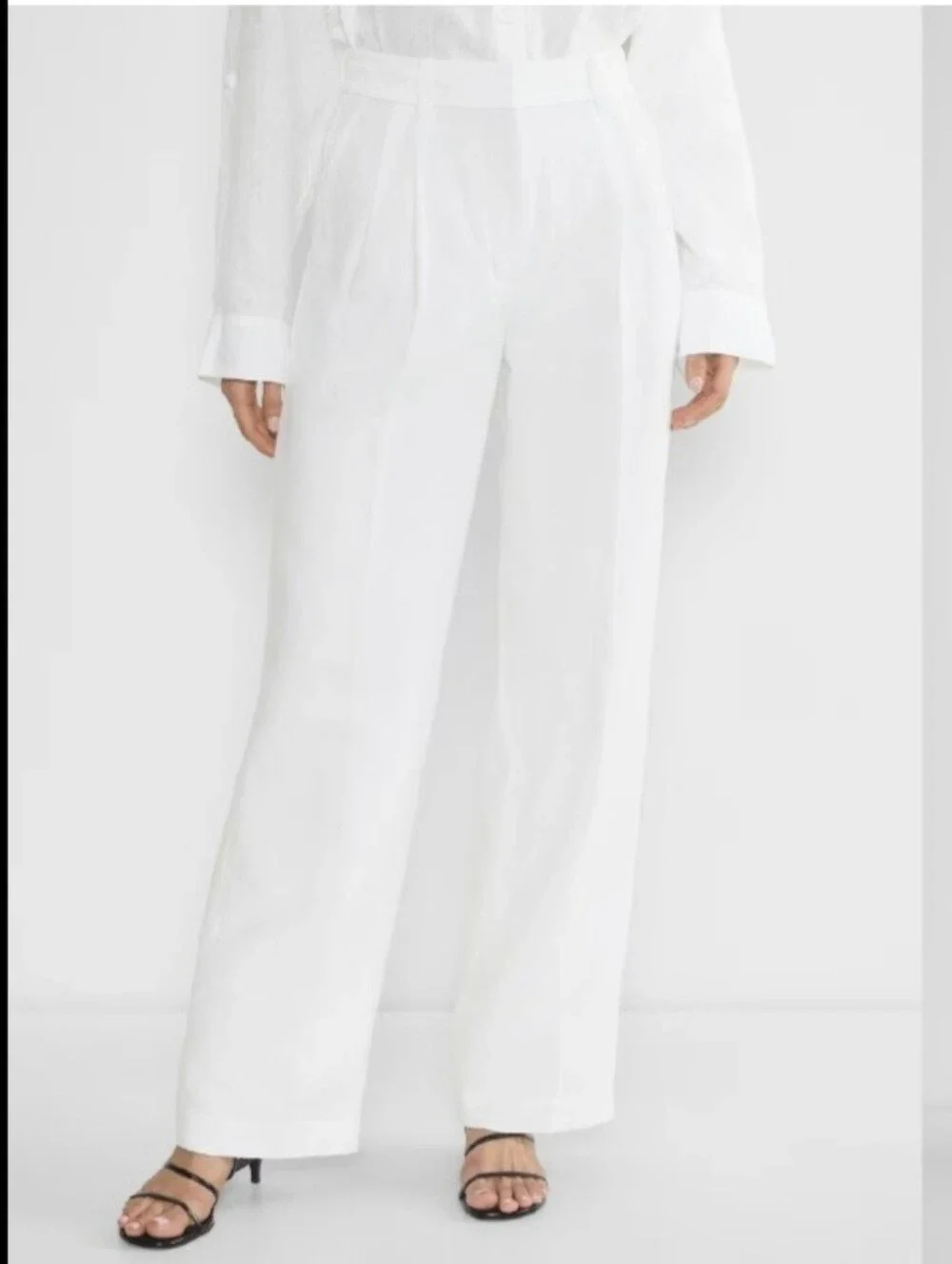 Aritzia The Effortless Pant- CruiseLinen in white, size 0,